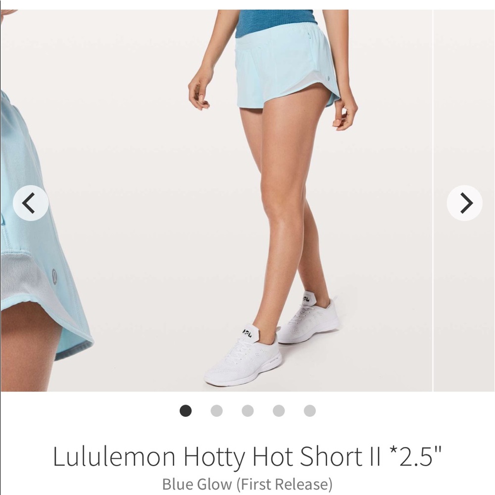 Lululemon 2.5” Hotty Hot Shorts NWT Blue Glow